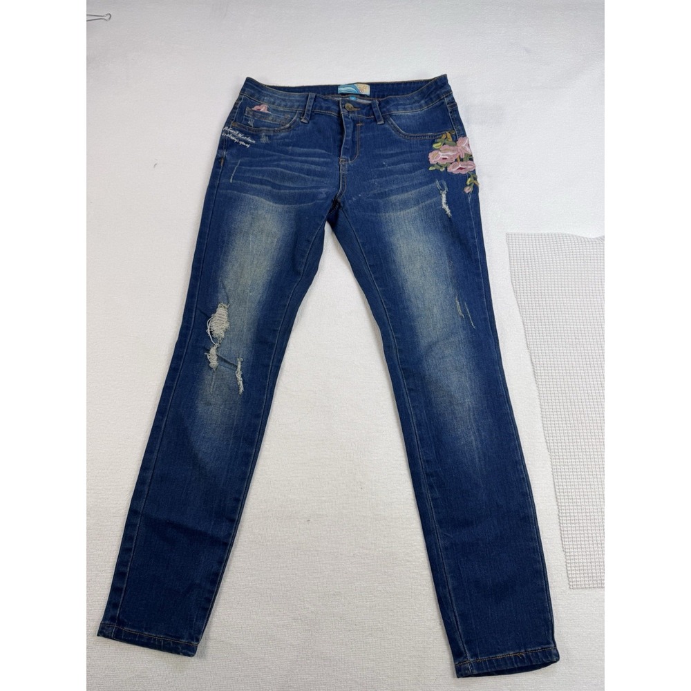 Cali 1850 Womens Jeans Size 7 Blue Embroidered Floral Distressed Skinny 28x26